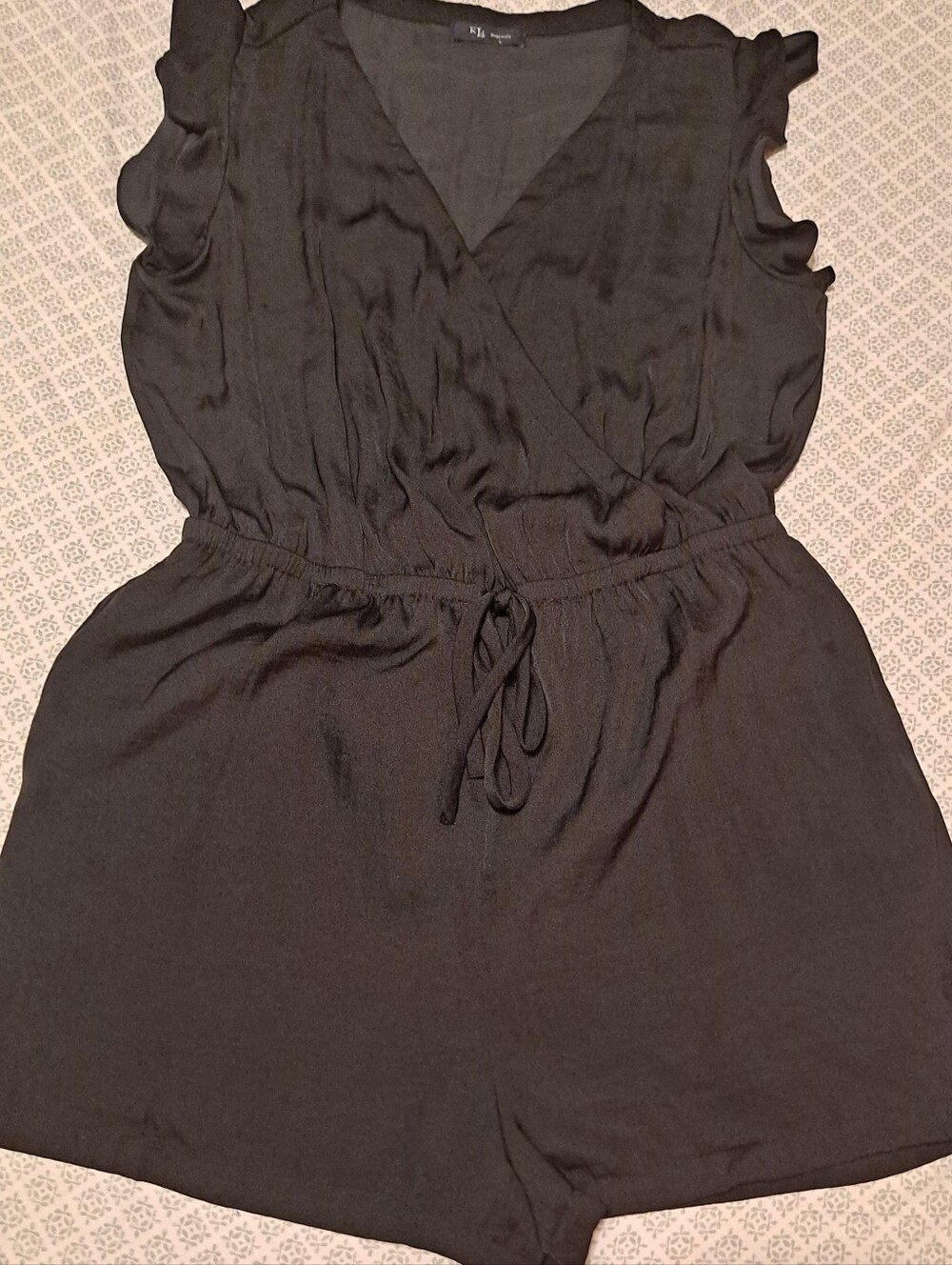 KLd Black Sleeveless Romper with Elastic Waist Sz L